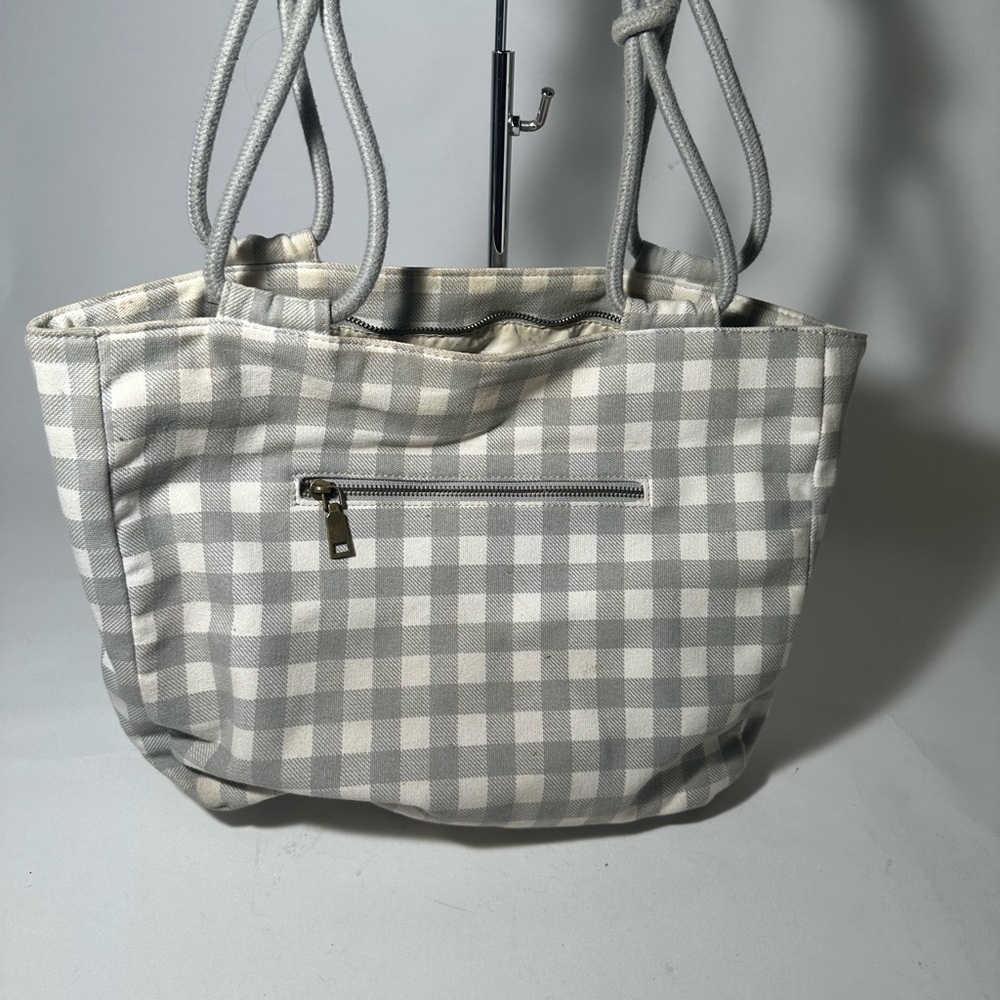 Gray Checkered Tote With Structured Design - image 3